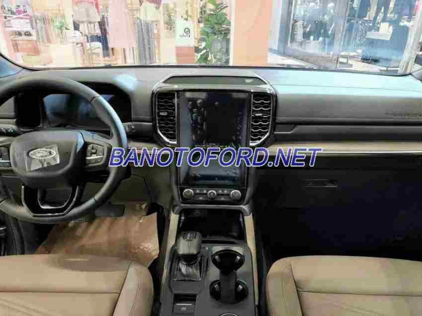 Ford Everest Titanium Plus 2.0L 4x4 AT model 2024, Suv