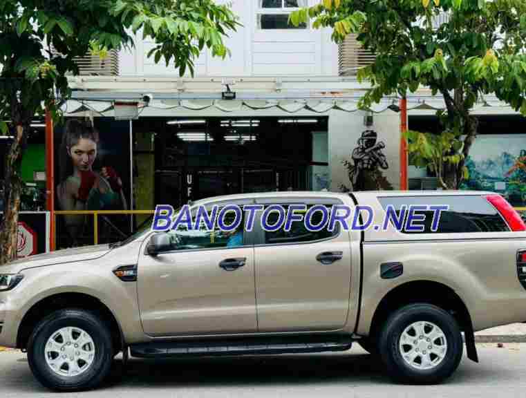 Cần bán Ford Ranger XLS 2.2L 4x2 MT Máy dầu 2021 màu Vàng