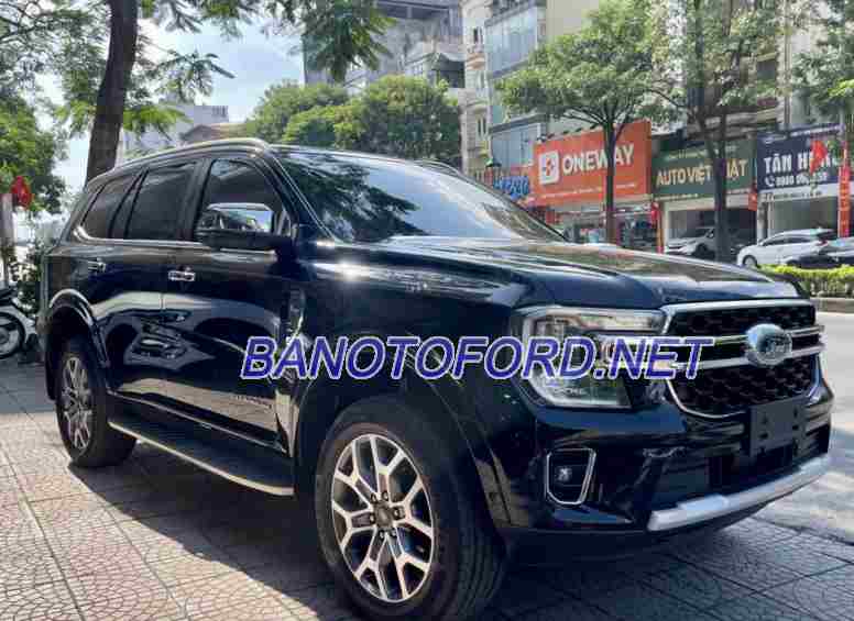 Cần bán gấp Ford Everest Titanium Plus 2.0L 4x4 AT đời 2023, màu Đen