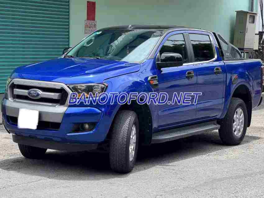 Cần bán gấp xe Ford Ranger XLS 2.2L 4x2 AT năm 2017, màu Xanh, Số tự động