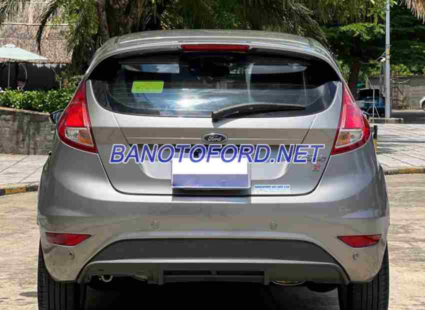 Ford Fiesta 2015 Hatchback màu Xám