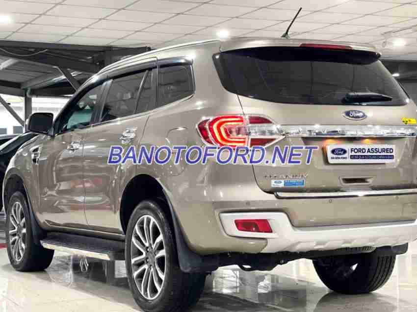 Cần bán gấp Ford Everest Titanium 2.0L 4x2 AT năm 2019 giá cực tốt