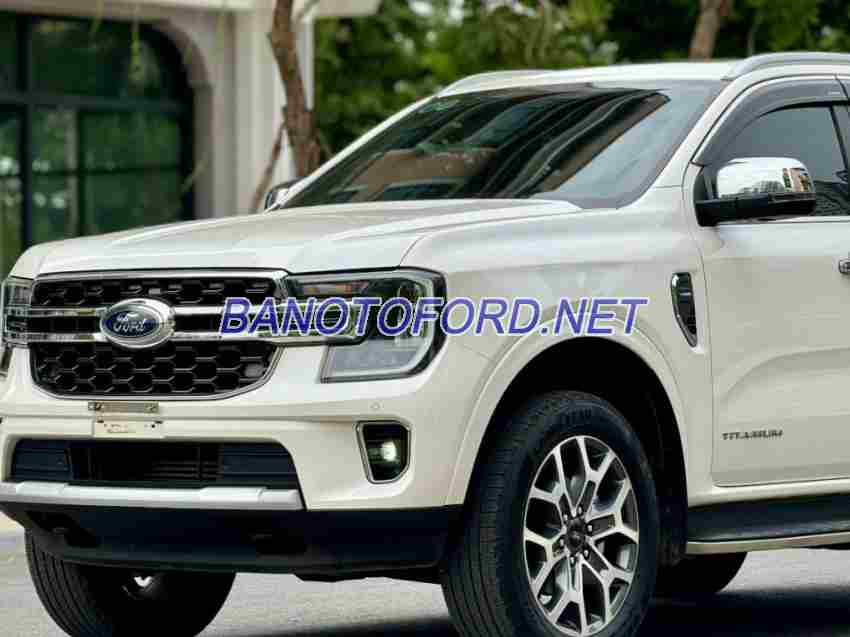 Bán Ford Everest Titanium 2.0L 4x2 AT, màu Trắng, Máy dầu, 2022