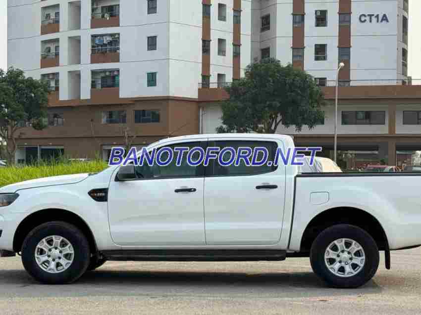 Ford Ranger XLS 2.2L 4x2 MT 2016, xe đẹp, hết ý