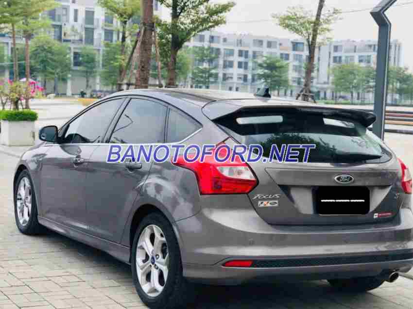 Cần bán gấp xe Ford Focus S 2.0 AT năm 2013, màu Ghi, Số tự động