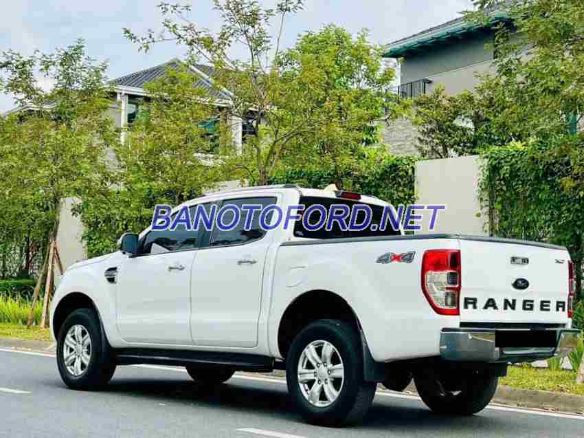 Cần bán Ford Ranger XLT 2.2L 4x4 MT Máy dầu 2019 màu Trắng