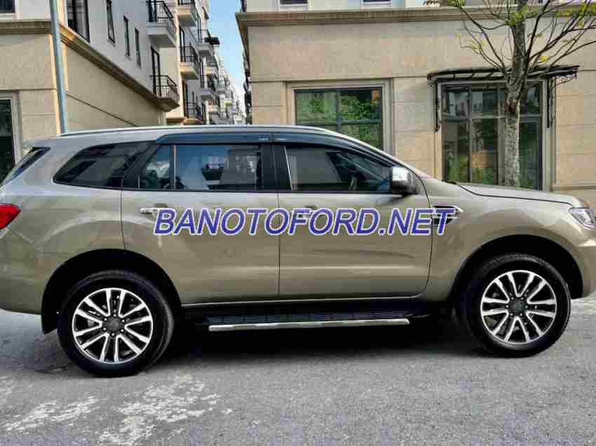 Cần bán Ford Everest Titanium 2.0L 4x2 AT đời 2018