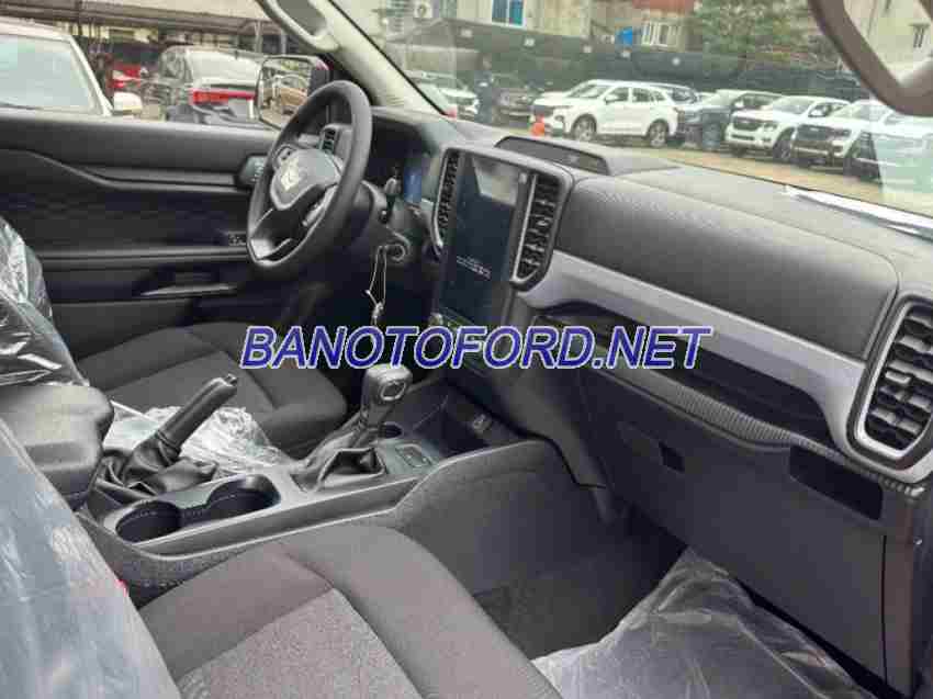 Ford Ranger XLS 2.0L 4x2 AT sx 2024 - màu Cam - cực đẹp