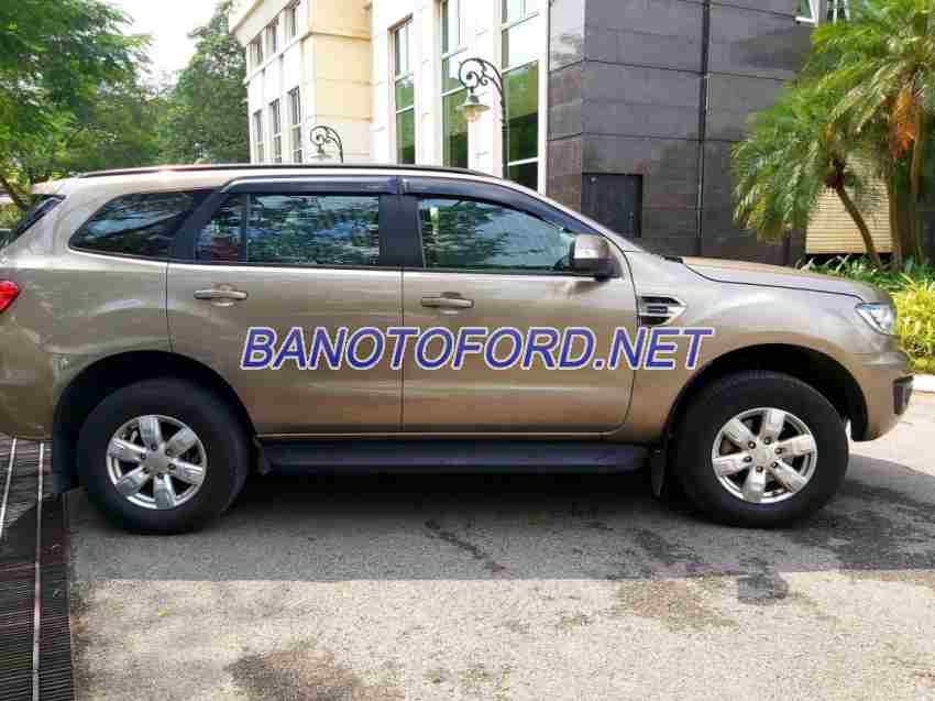 Ford Everest Ambiente 2.0 4x2 MT 2018 giá cực tốt