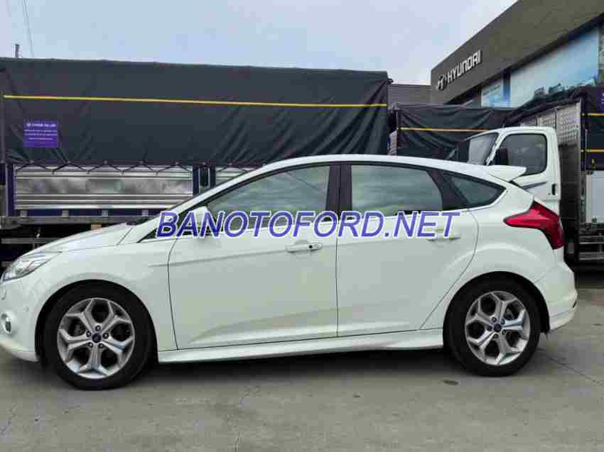 Cần bán xe Ford Focus S 2.0 AT màu Trắng 2014