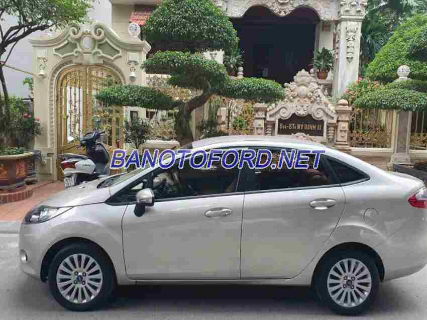 Cần bán xe Ford Fiesta 1.6 AT 2013, xe đẹp