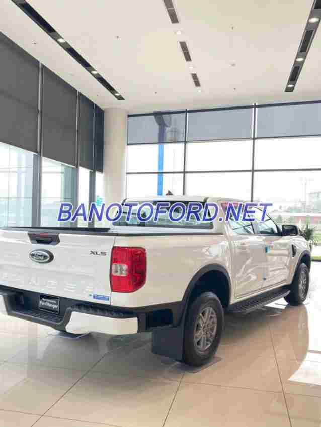 Xe Ford Ranger XLS 2.0L 4x2 AT tiêu chuẩn - Trắng - 2024