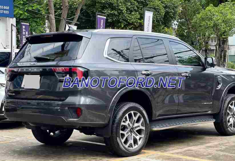 Cần bán gấp xe Ford Everest Titanium 2.0L 4x2 AT 2022 màu Xám