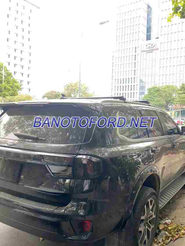 Cần bán gấp xe Ford Everest Titanium 2.0L 4x2 AT 2022 màu Đen