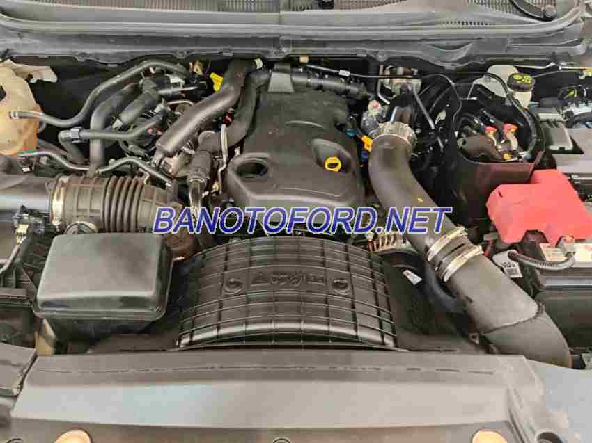 Ford Everest Titanium 2.0L 4x4 AT model 2022 xe chuẩn hết ý