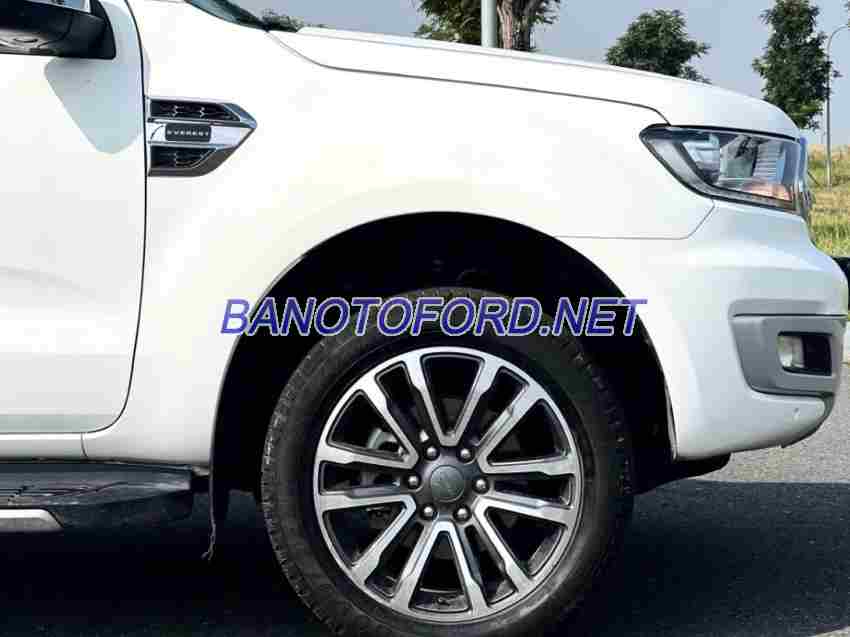 Cần bán Ford Everest Titanium 2.0L 4x2 AT 2019 - Số tự động