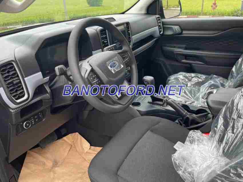 Ford Ranger XLS 2.0L 4x2 AT 2024 Số tự động siêu mới