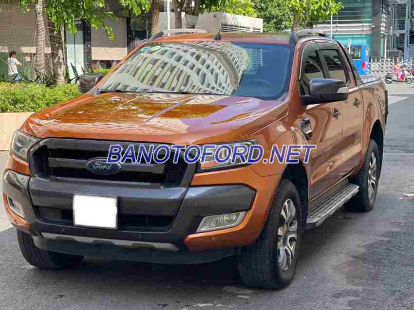 Cần bán gấp Ford Ranger Wildtrak 3.2L 4x4 AT đời 2016, màu Cam