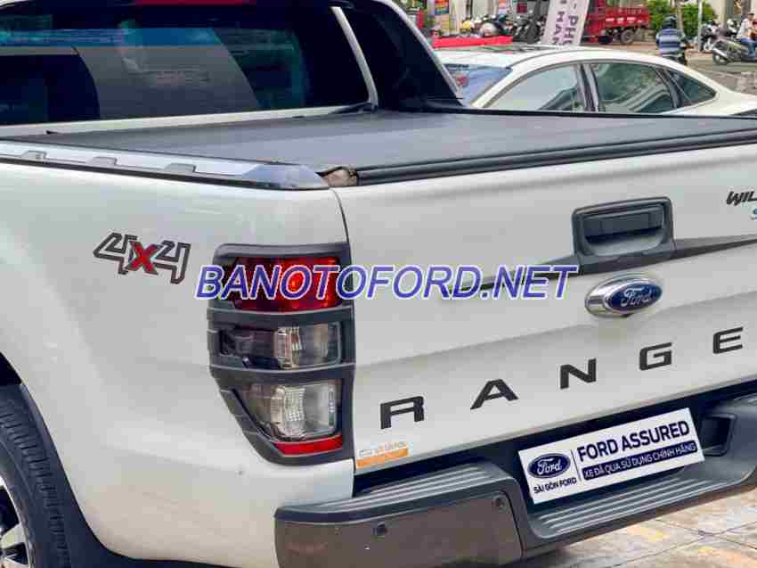 Cần bán xe Ford Ranger Wildtrak 3.2L 4x4 AT năm 2017 màu Trắng cực đẹp