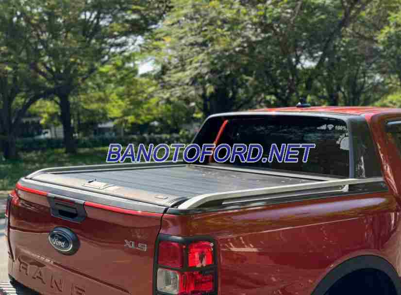 Cần bán gấp xe Ford Ranger XLS 2.0L 4x2 AT năm 2023, màu Cam, Số tự động