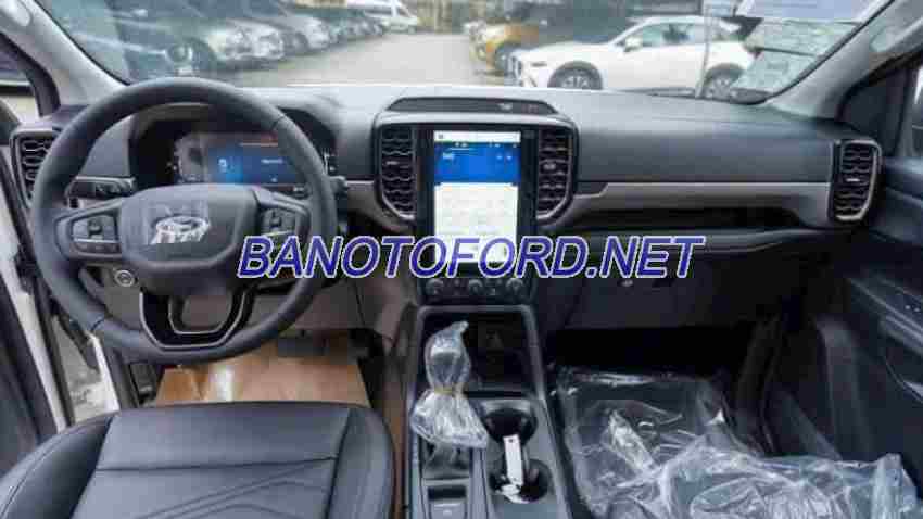 Ford Everest Ambiente 2.0L 4x2 AT 2024 Đỏ