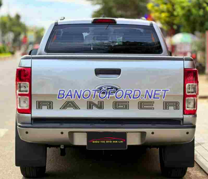 Ford Ranger XLS 2.2L 4x2 AT model 2020 xe chuẩn hết ý