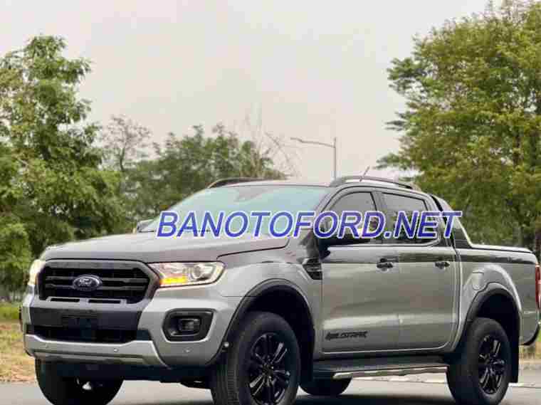 Cần bán gấp xe Ford Ranger Wildtrak 2.0L 4x4 AT 2018 màu Bạc