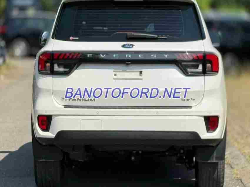 Xe Ford Everest Titanium Plus 2.0L 4x4 AT tiêu chuẩn - Trắng - 2024