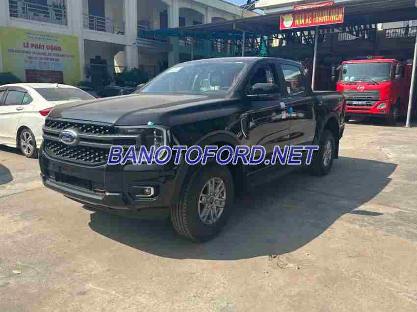 Ford Ranger XLS 2.0L 4x2 AT Lắp ráp trong nước Số tự động rất đẹp - 2024