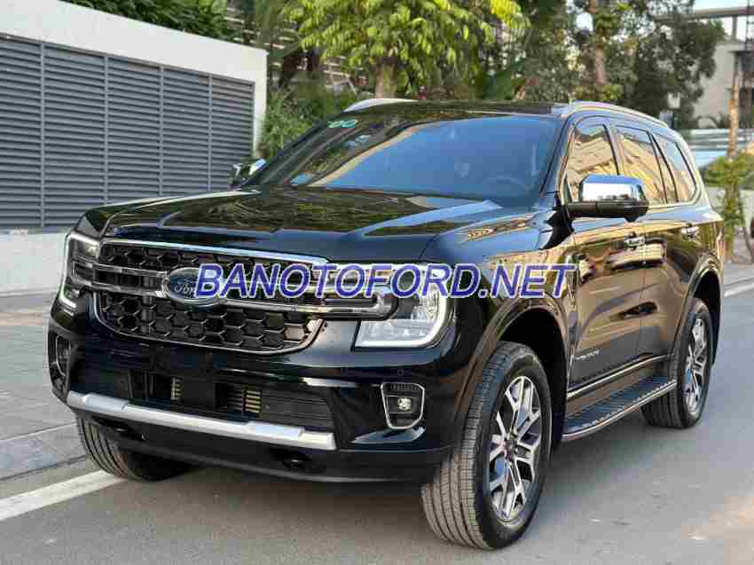 Cần bán gấp xe Ford Everest Titanium 2.0L 4x2 AT năm 2024, màu Đen, Số tự động