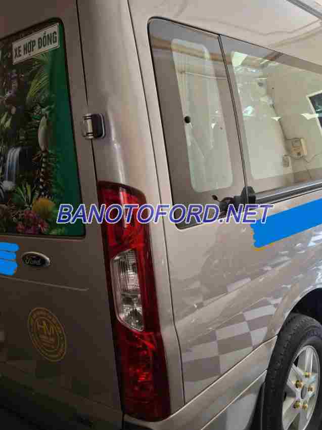 Ford Transit Standard MID 2018 giá cực tốt