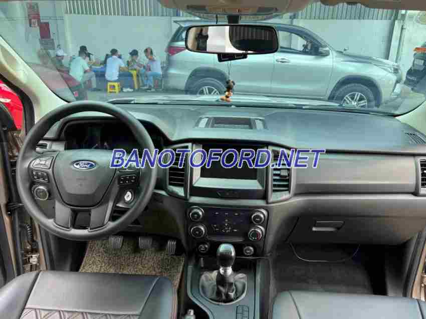 Ford Ranger XLS 2.2L 4x2 MT 2021, xe đẹp, hết ý