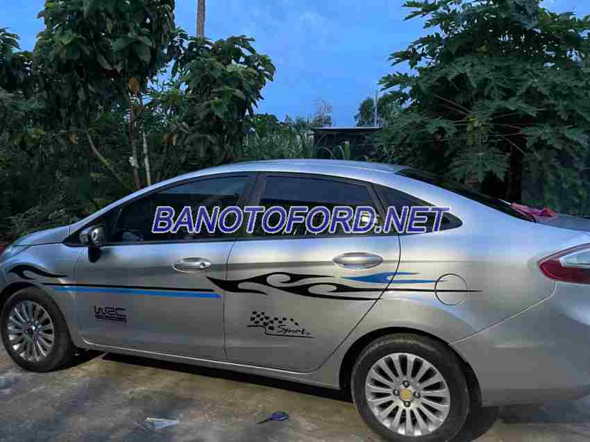 Bán xe Ford Fiesta 1.6 AT đời 2011 - Giá tốt