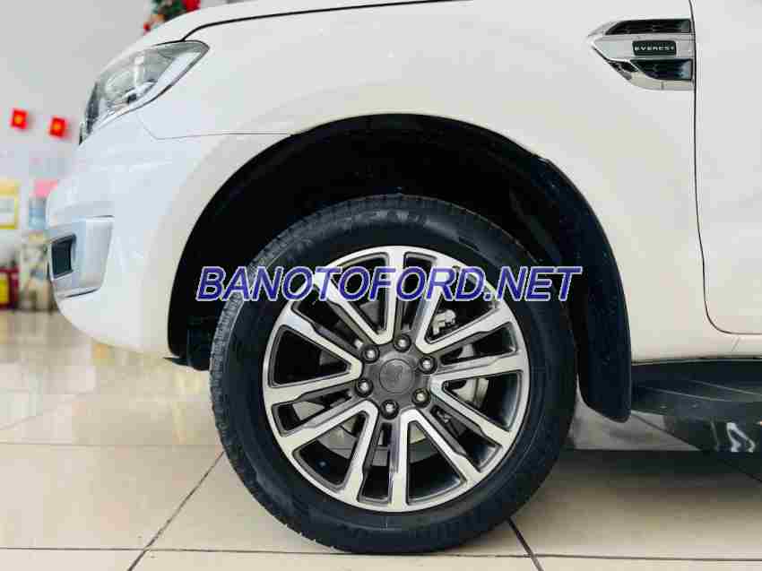 Cần bán xe Ford Everest Titanium 2.0L 4x2 AT năm 2021 màu Trắng cực đẹp