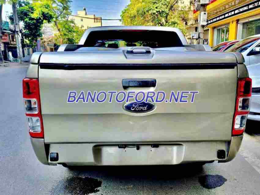 Cần bán Ford Ranger XLT 2.2L 4x4 MT đời 2017