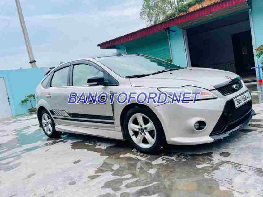 Cần bán Ford Focus 1.8 AT Máy xăng 2010 màu Vàng