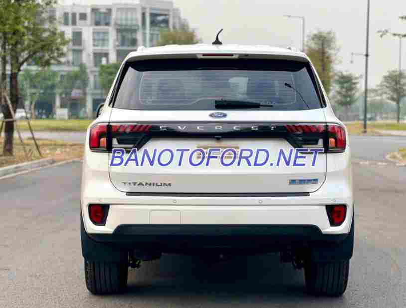 Cần bán xe Ford Everest Titanium 2.0L 4x2 AT năm 2022 màu Trắng cực đẹp