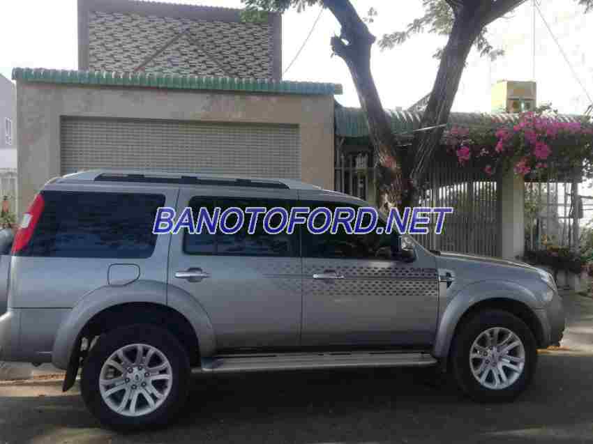 Cần bán xe Ford Everest 2.5L 4x2 AT 2014, xe đẹp