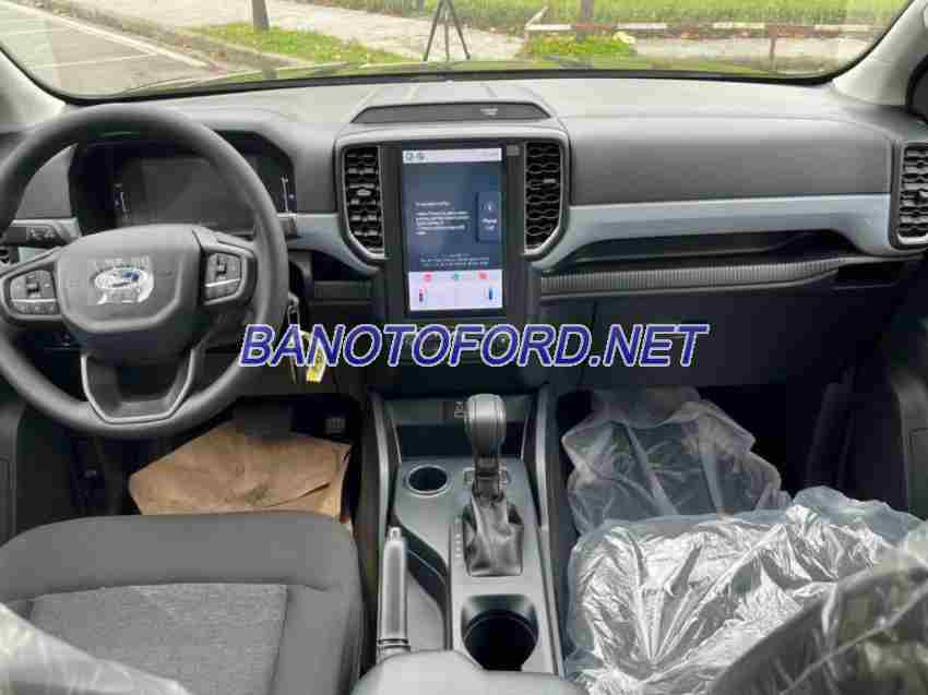 Ford Ranger XLS 2.0L 4x2 AT sx 2024, cam kết giá tốt