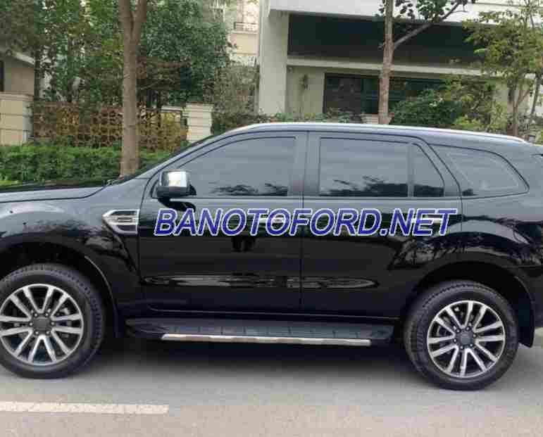 Bán Ford Everest Titanium 2.0L 4x2 AT, màu Đen, Máy dầu, 2022