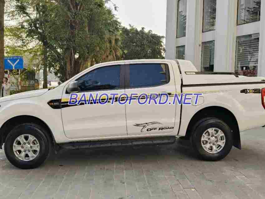 Cần bán xe Ford Ranger XLS 2.2L 4x2 MT 2019 Số tay màu Trắng