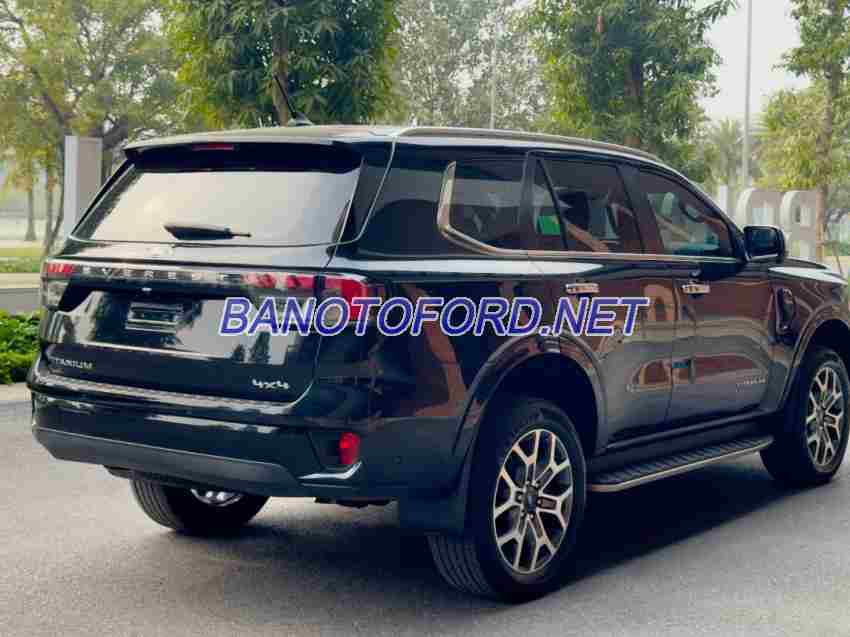 Cần bán gấp xe Ford Everest Titanium Plus 2.0L 4x4 AT 2022 màu Đen