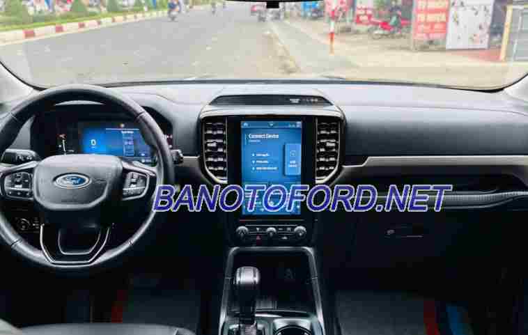 Bán Ford Everest Ambiente 2.0L 4x2 AT 2022 - Đen