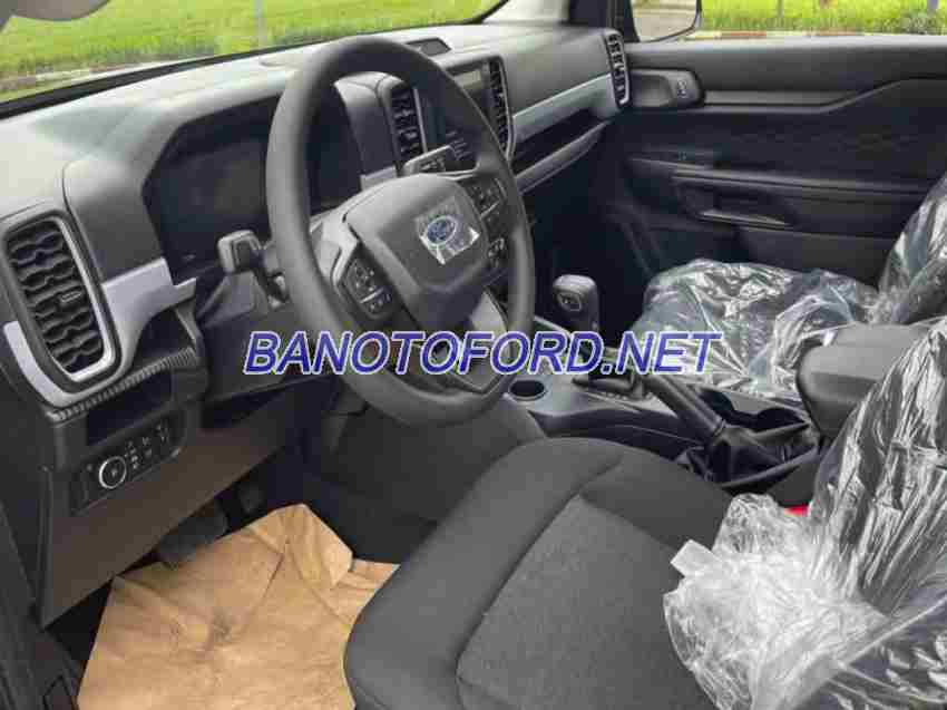 Ford Ranger XLS 2.0L 4x2 AT 2025 Số tự động bản Máy dầu