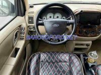 Cần bán gấp Ford Escape XLT 3.0 AT đời 2004, màu Đen