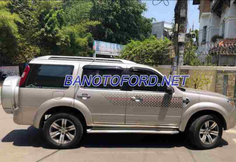 Cần bán gấp Ford Everest 2.5L 4x4 MT năm 2010 giá cực tốt