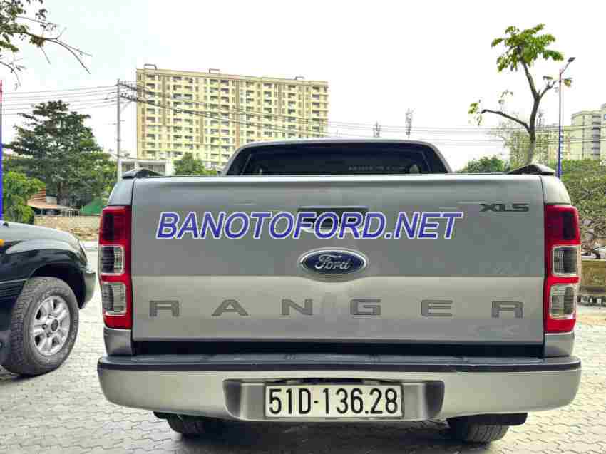 Cần bán xe Ford Ranger XLS 2.2L 4x2 MT 2017 Số tay