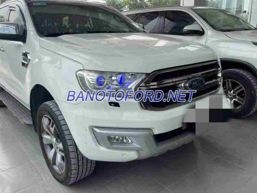 Bán Ford Everest Titanium 2.2L 4x2 AT đời 2017 xe đẹp - giá tốt