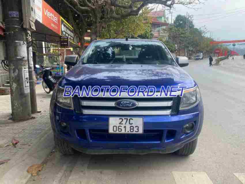 Cần bán Ford Ranger XLS 2.2L 4x2 AT Máy dầu 2014 màu Xanh