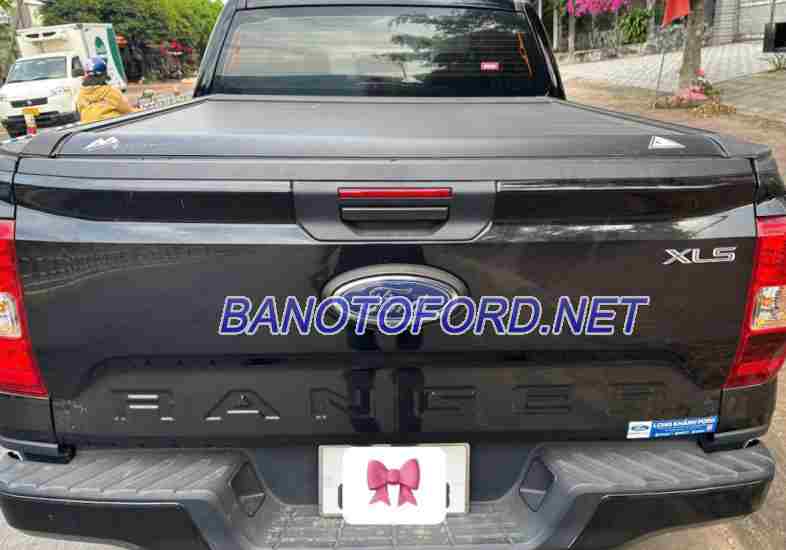 Ford Ranger XLS 2.0L 4x2 AT sản xuất 2022 cực chất!